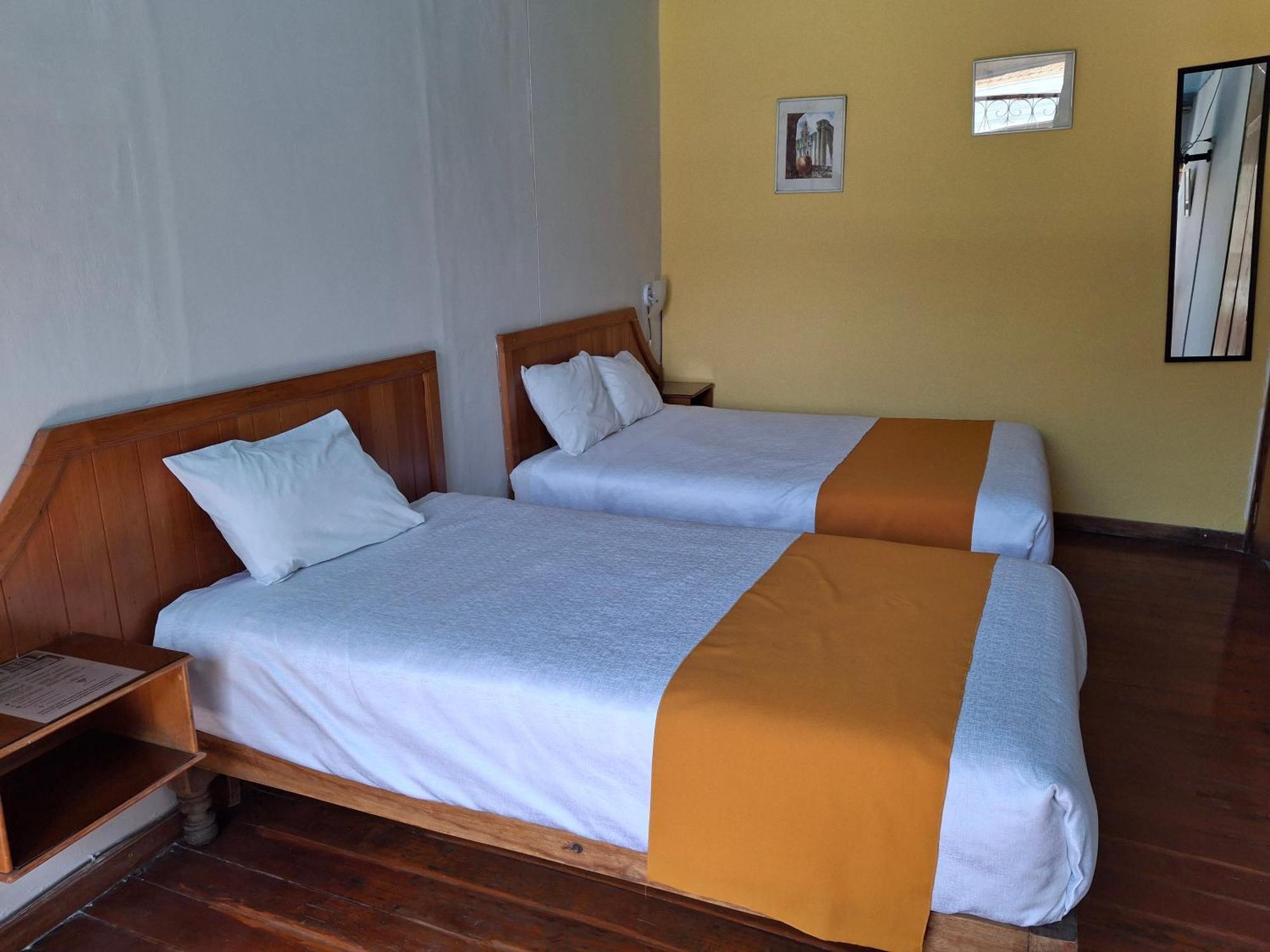 Hostal Lluvia De Oro Arequipa Exterior photo