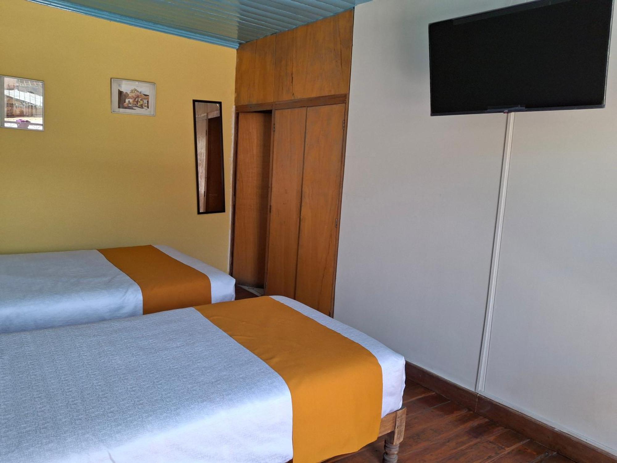 Hostal Lluvia De Oro Arequipa Exterior photo
