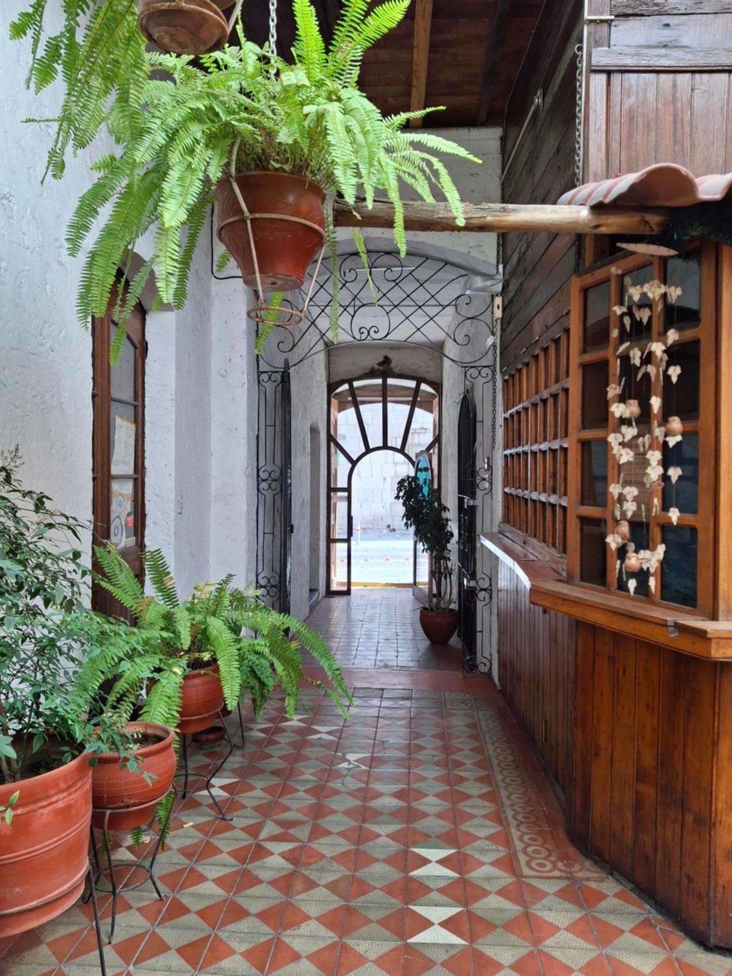 Hostal Lluvia De Oro Arequipa Exterior photo