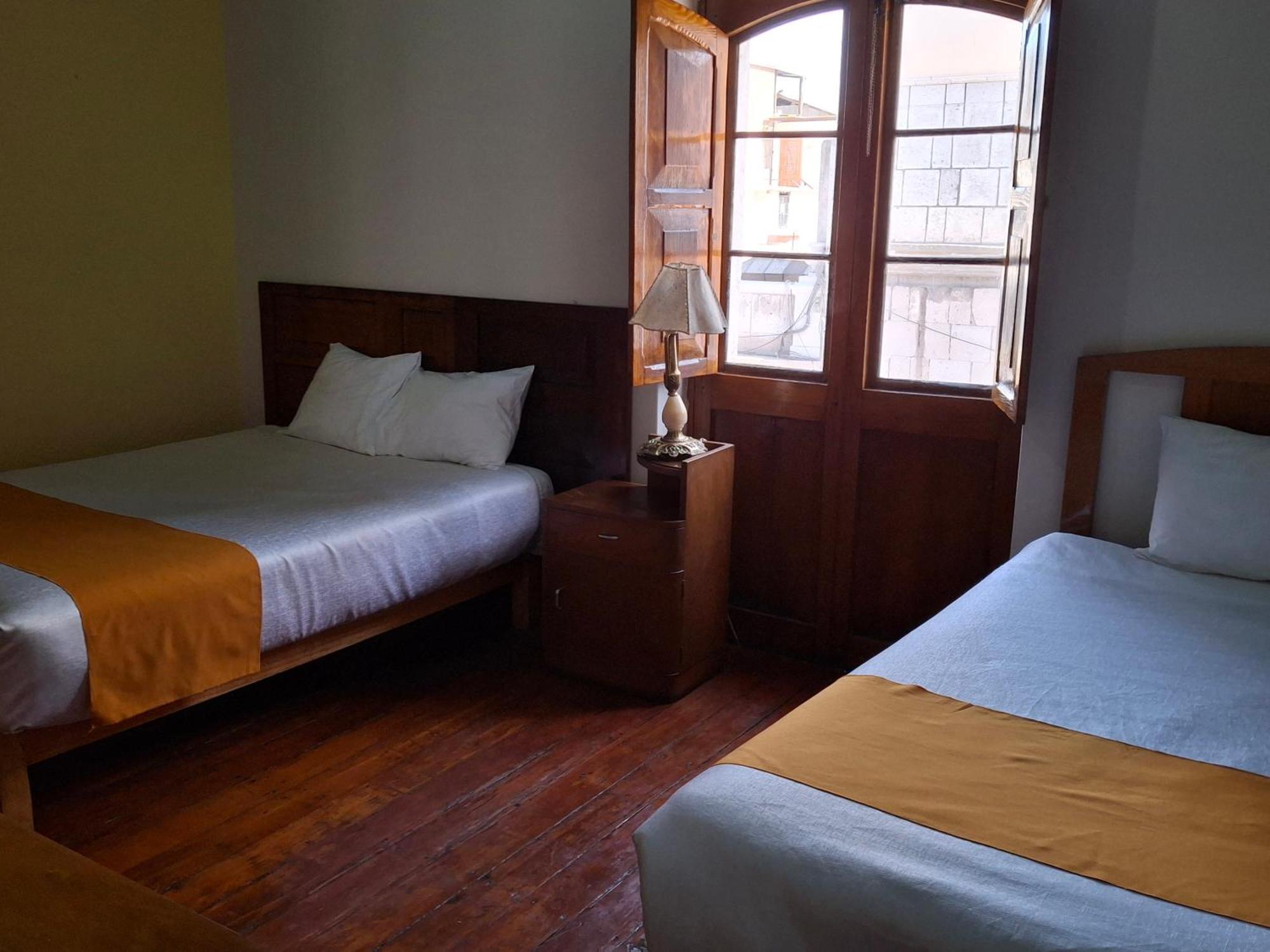 Hostal Lluvia De Oro Arequipa Exterior photo