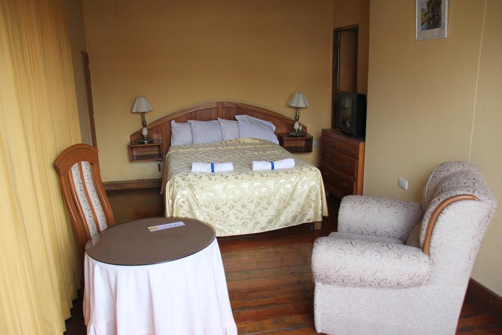 Hostal Lluvia De Oro Arequipa Exterior photo